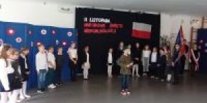 Uczniowie na apelu