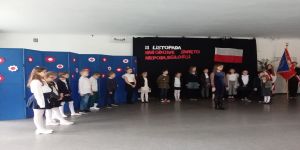 Uczniowie na apelu