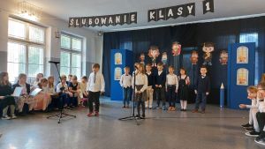 Uroczystość ślubowania dzieci na uczniów