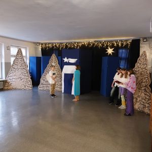 Przedstawienie w wykonaniu uczniów