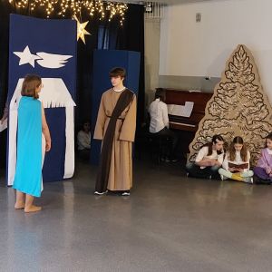 Przedstawienie w wykonaniu uczniów